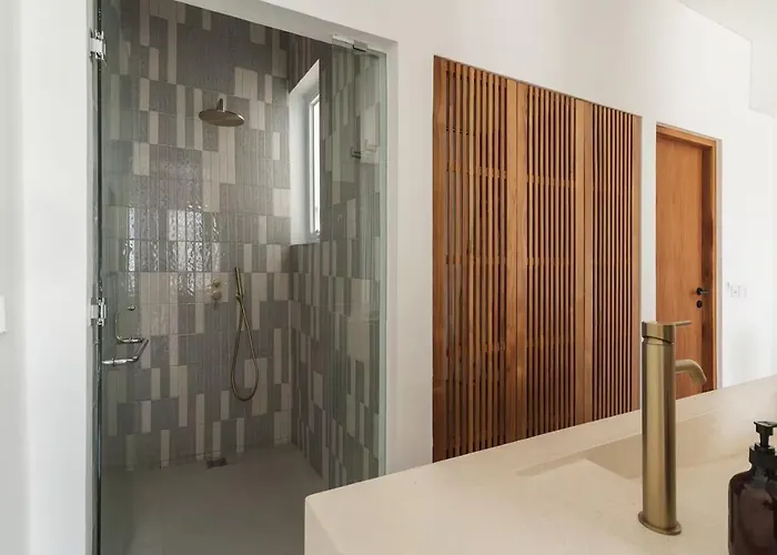 別荘 Casas 8, 1 Bedr Private Pool Bingin, Brand New, Location And Centre *